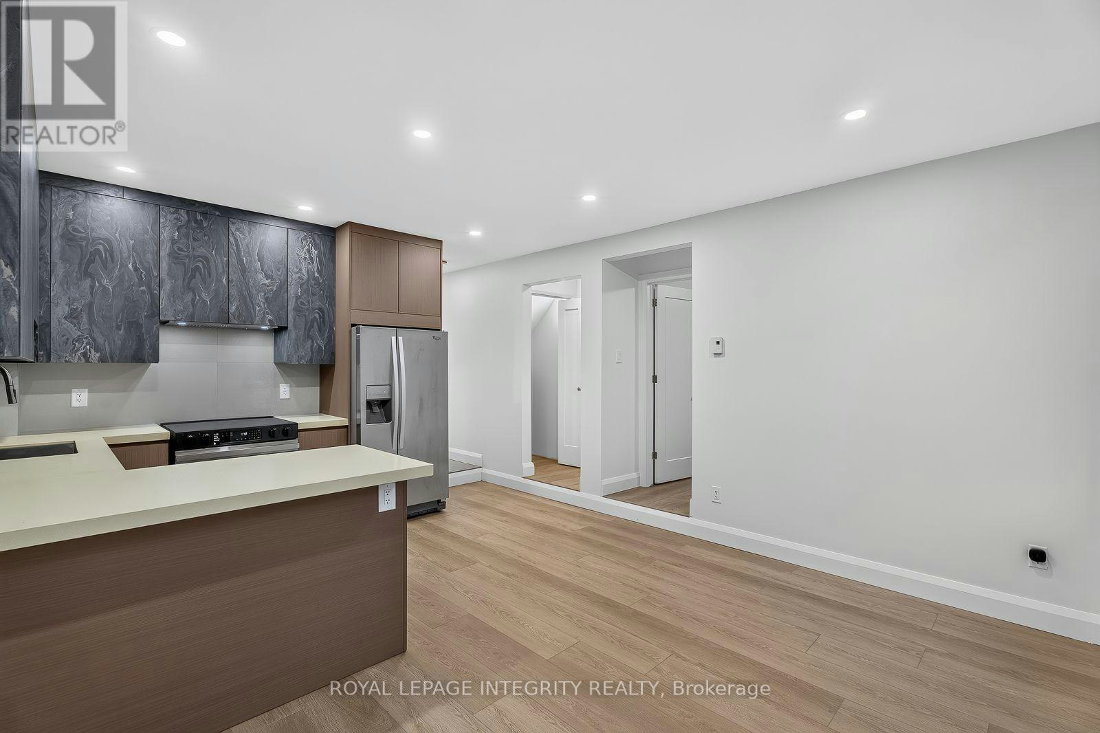 B-775 Kingfisher Crescent, Ottawa, ON, K1E 2L5 - 16