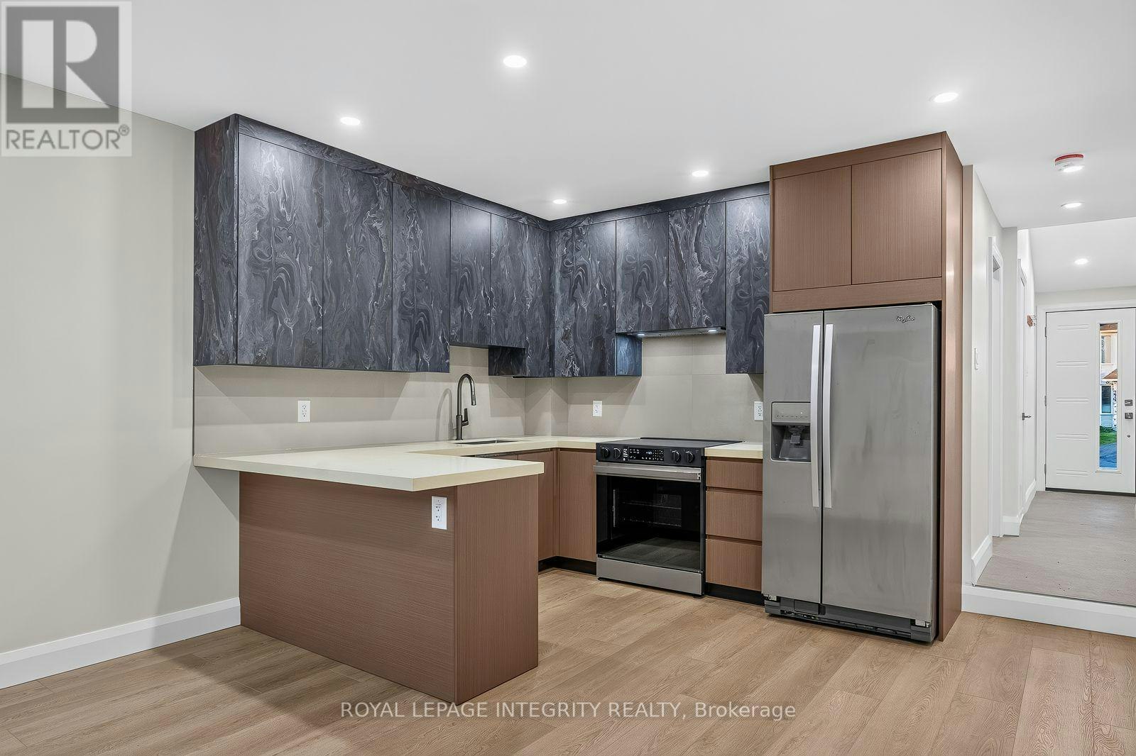 B-775 Kingfisher Crescent, Ottawa, ON, K1E 2L5 - 12