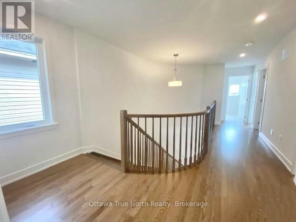 934 Embankment Street, Ottawa, ON, K2S 2P6 - 13