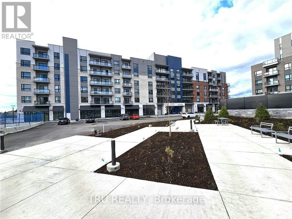 316-397 Codd's Road, Ottawa, ON, K1K 5C7 - 2