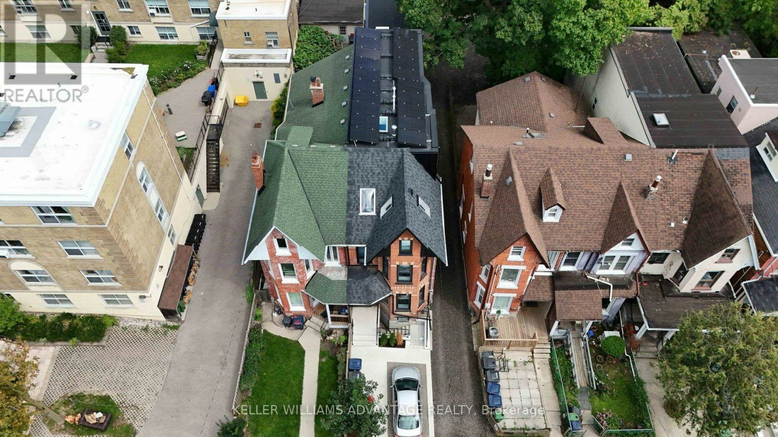 B-23 Ross Street, Toronto, ON, M5T 1Z8 - 2