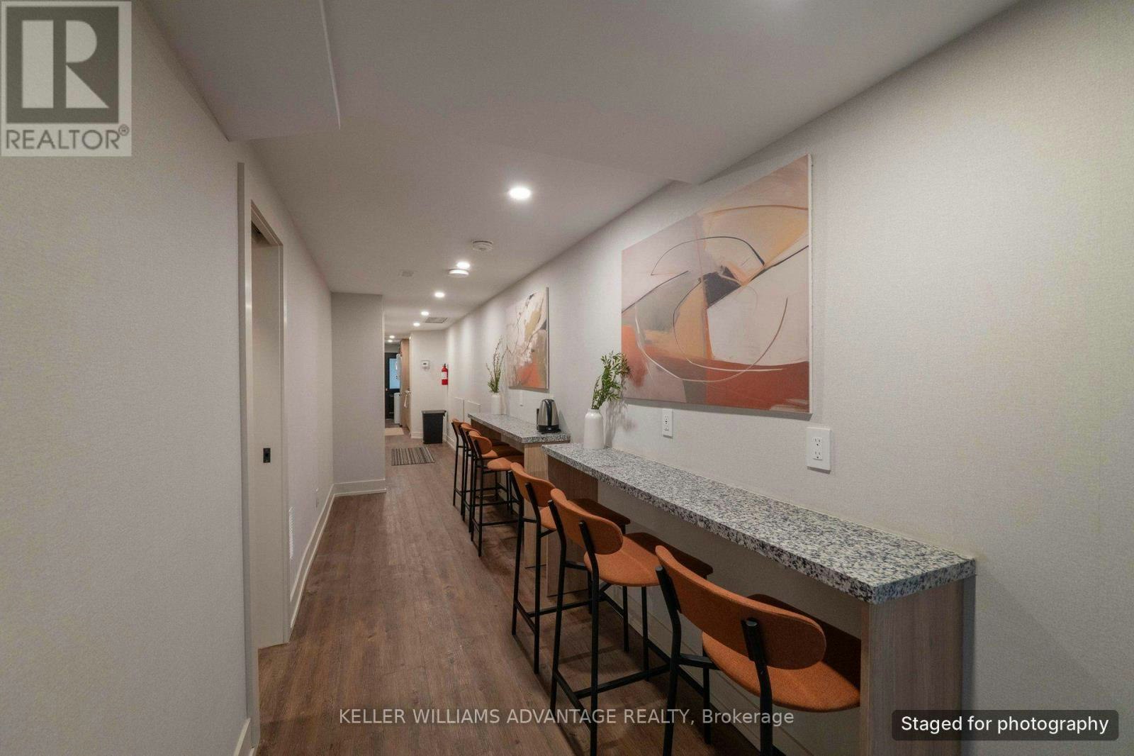 B-23 Ross Street, Toronto, ON, M5T 1Z8 - 3