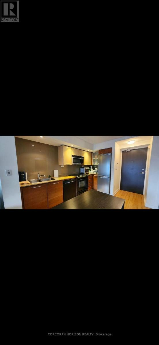 910-25 Capreol Court, Toronto, ON, M5V 3Z7 - 10