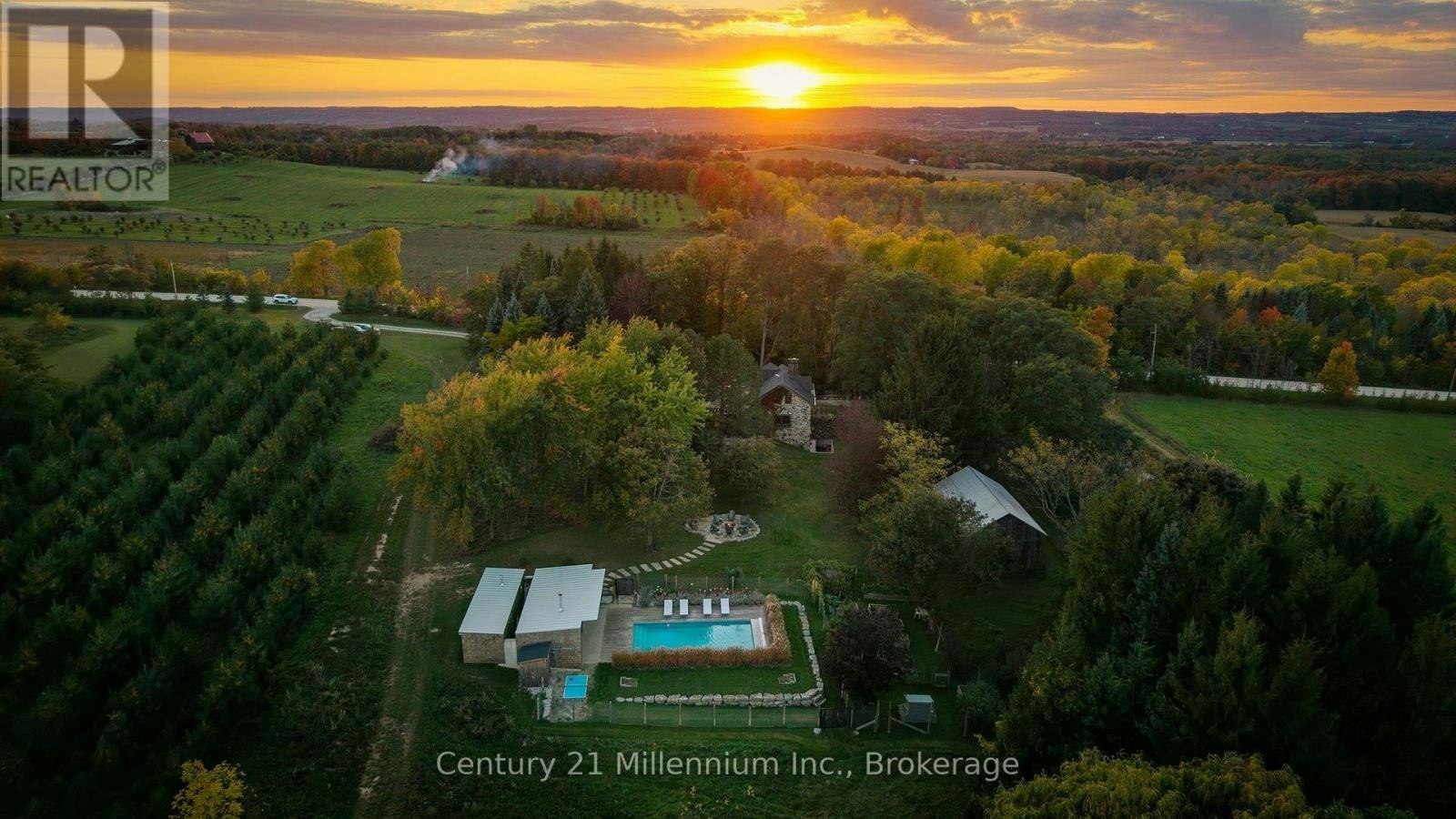 516557 7th Line, Blue Mountains, ON, N0H 2P0