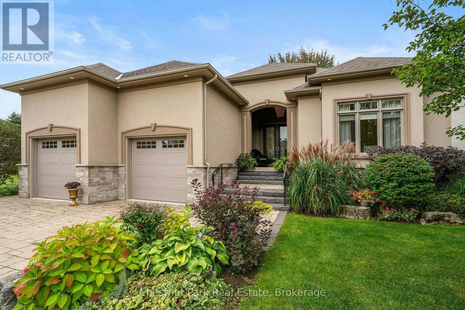 114 Grand Cypress Lane, Blue Mountains, ON, L9Y 0K6