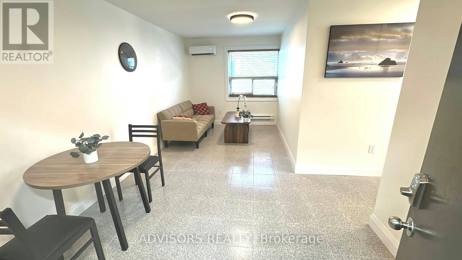 4-3717 Lakeshore Boulevard W, Toronto, ON, M8W 1P8