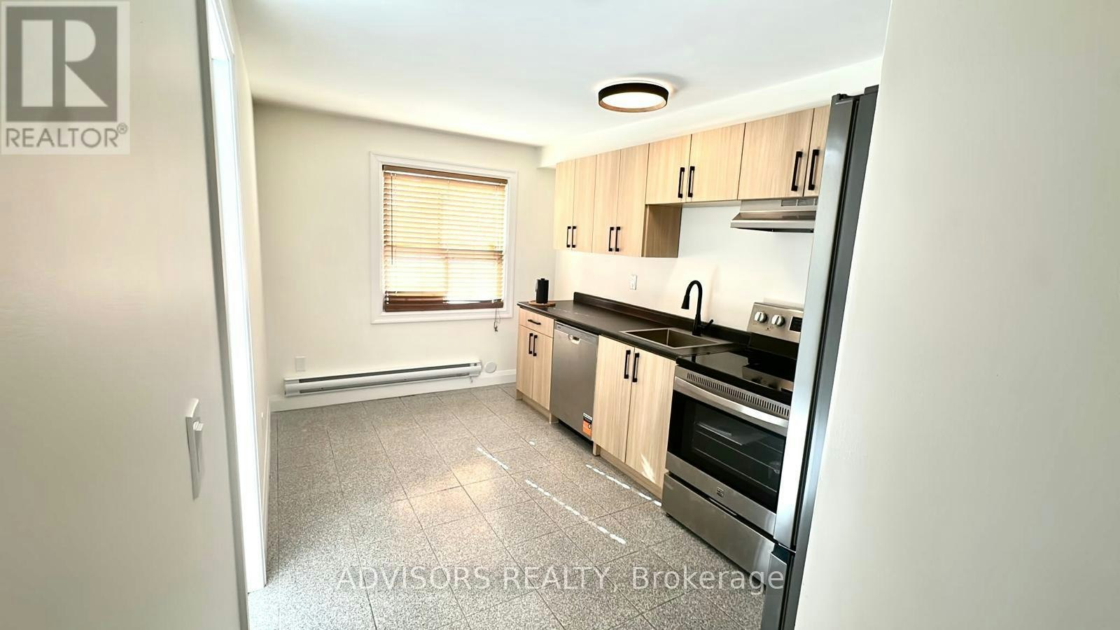 4-3717 Lakeshore Boulevard W, Toronto, ON, M8W 1P8 - 7