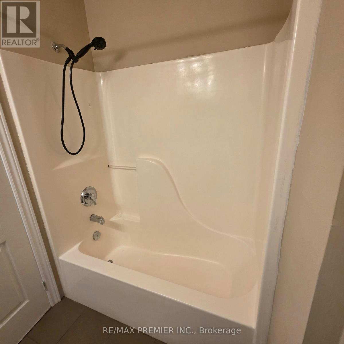 103-1487 King Upper Street, Toronto, ON, M6K 1J4 - 22