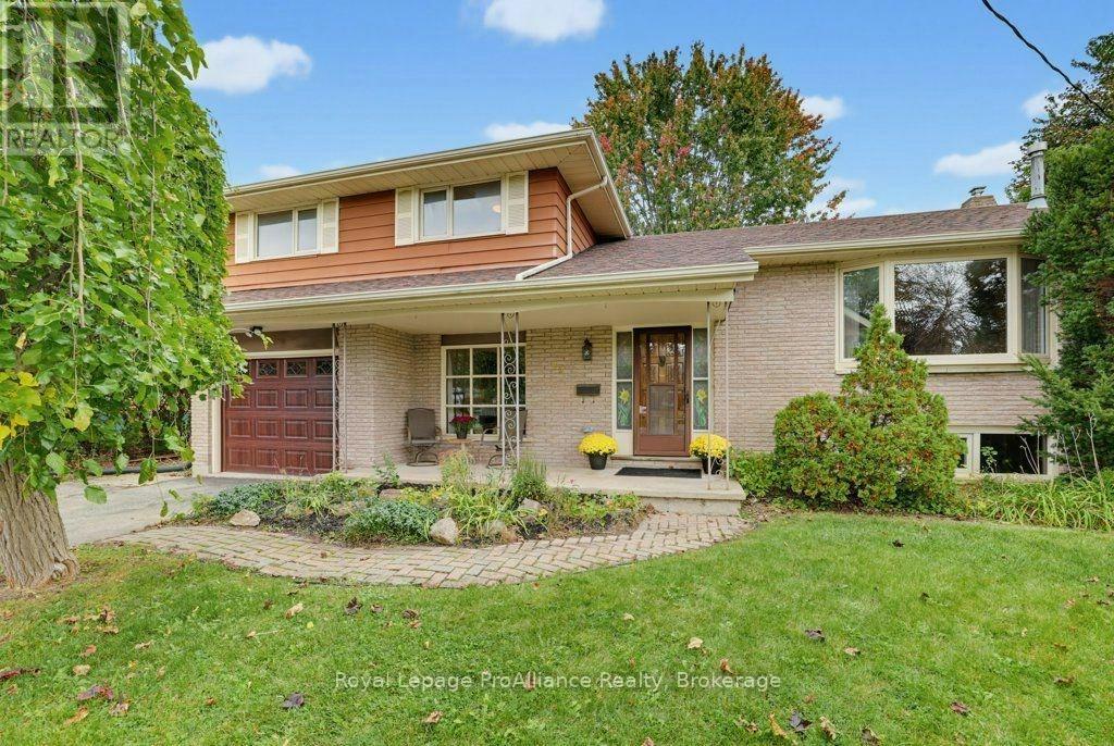 23 Thorncliffe Drive, Belleville, ON, K8P 4L3