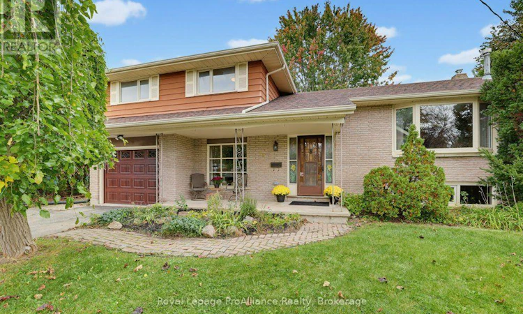 23 Thorncliffe Drive