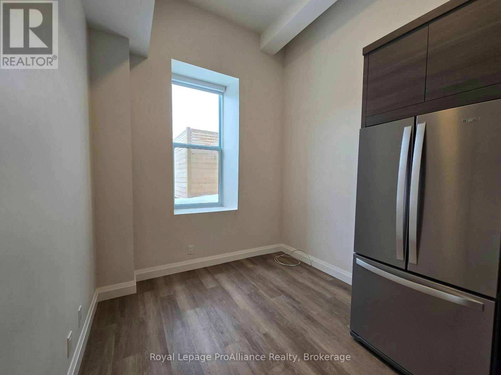 1-261 Front Street, Belleville, ON, K8N 2Z6 - 7
