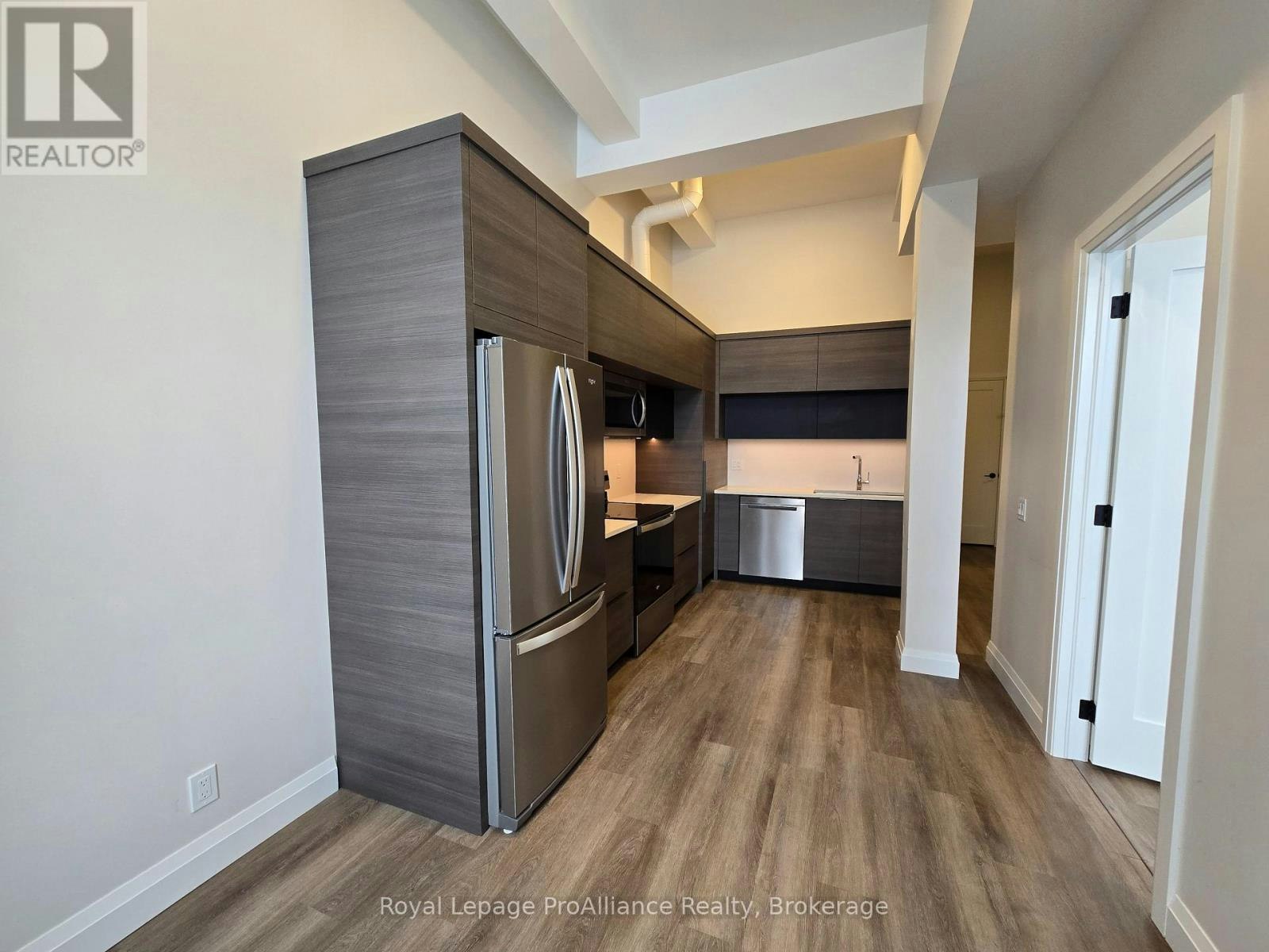 1-261 Front Street, Belleville, ON, K8N 2Z6 - 8
