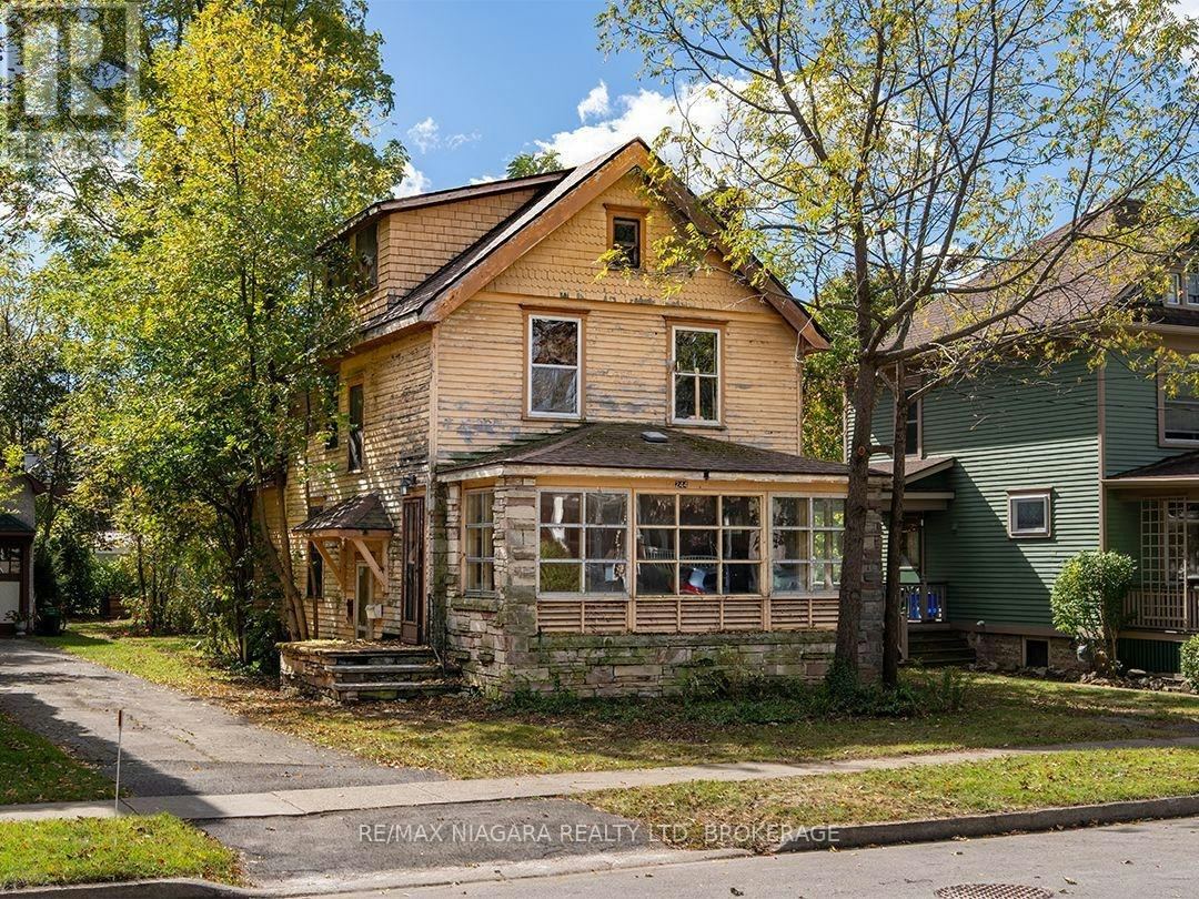 244 Charlotte Street, Port Colborne, ON, L3K 3E6
