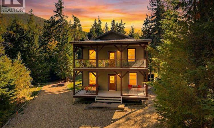 686 Swanbeach Road
