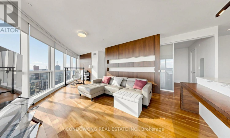 7507-388 Yonge Street