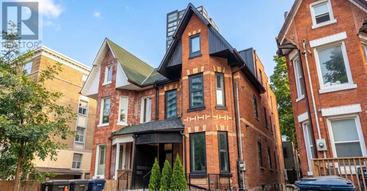 1-23 Ross Street, Toronto, ON, M5T 1Z8