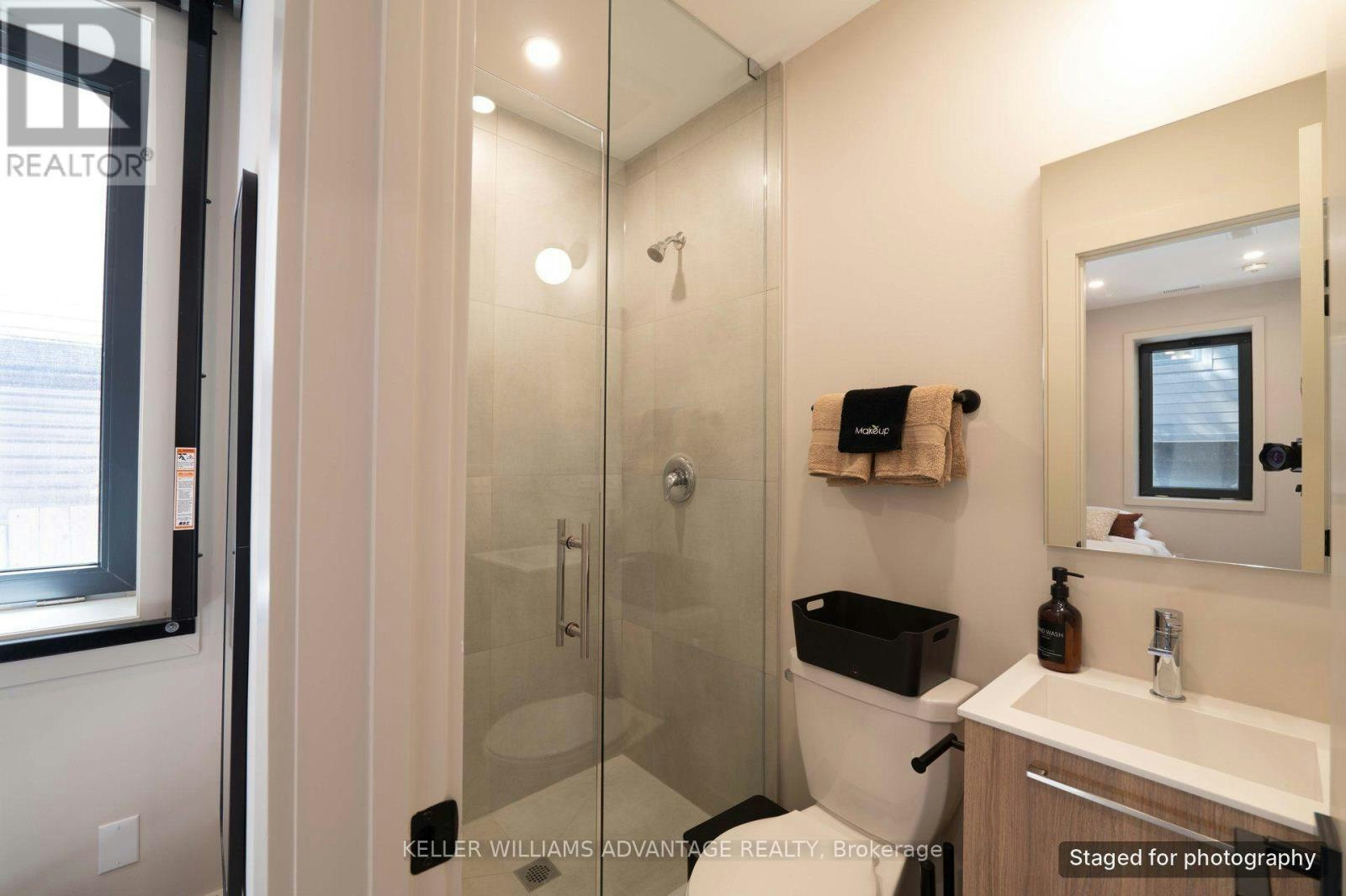 1-23 Ross Street, Toronto, ON, M5T 1Z8 - 10