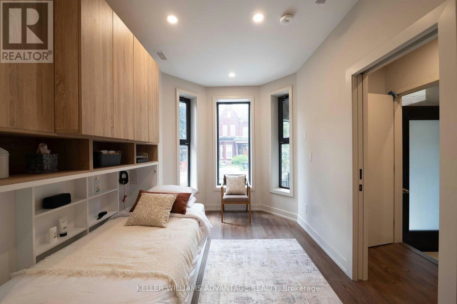1-23 Ross Street, Toronto, ON, M5T 1Z8 - 7