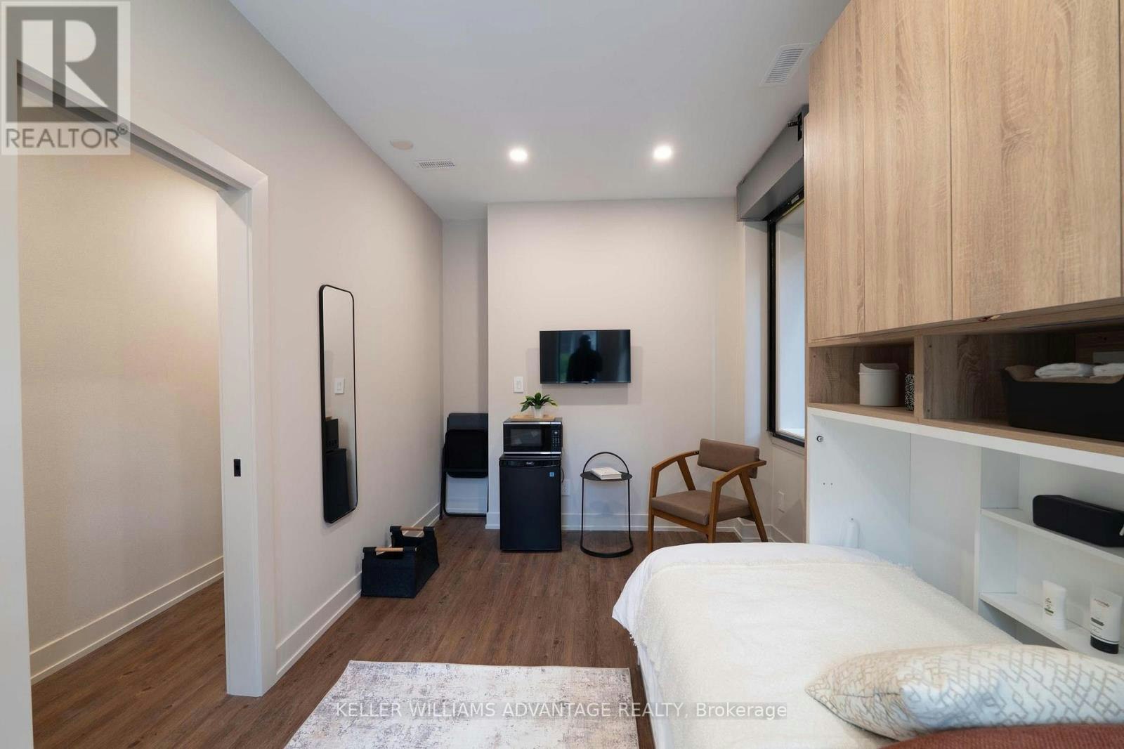 1-23 Ross Street, Toronto, ON, M5T 1Z8 - 8
