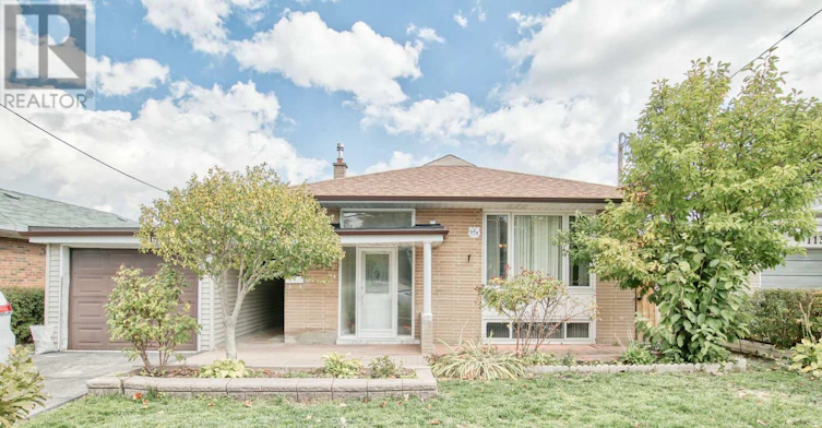 BSMT-115 Lowcrest Boulevard, Toronto, ON, M1T 1K7