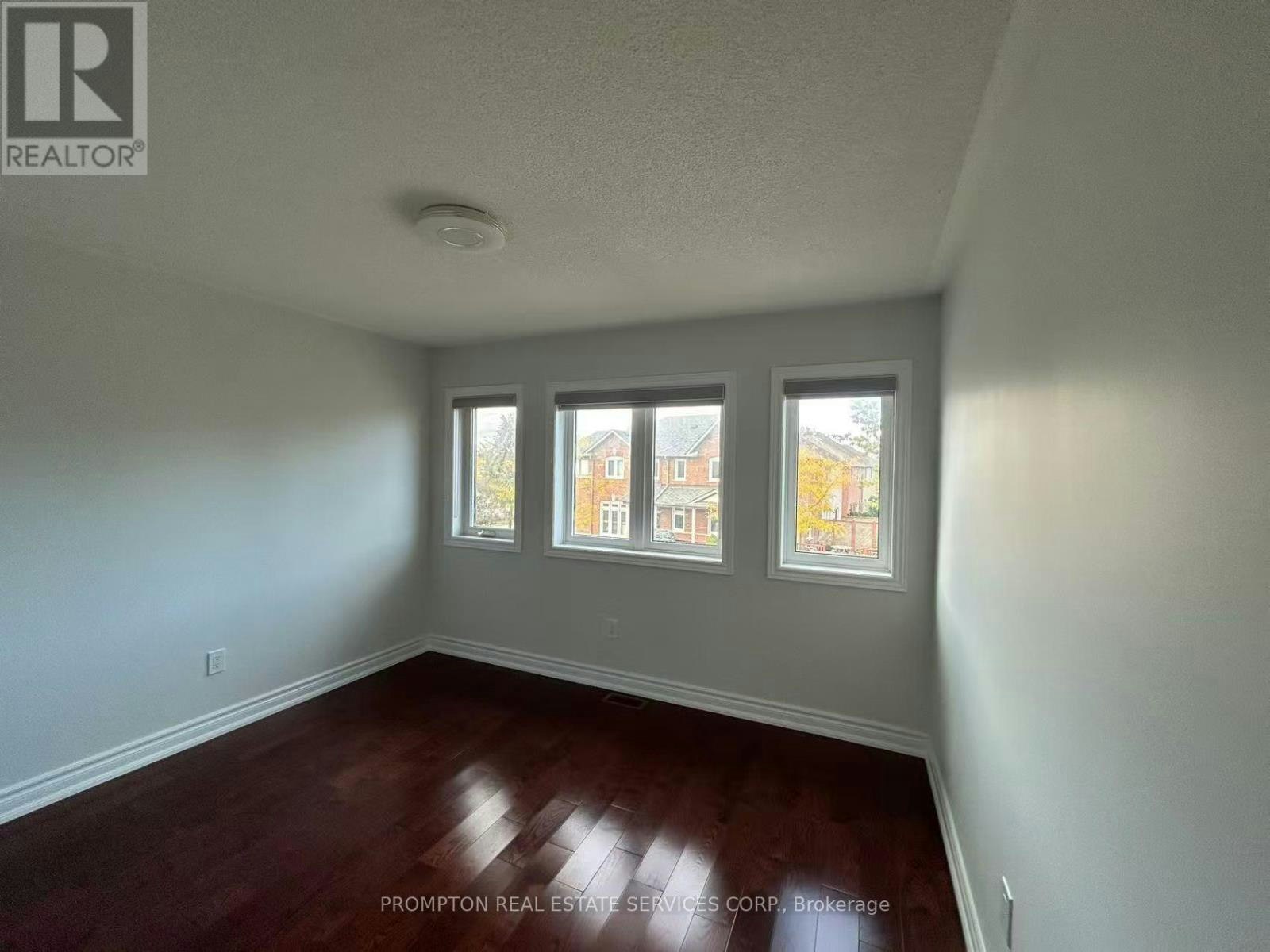 101 Madison Heights Boulevard, Markham, ON, L6C 2E3 - 21