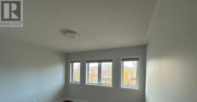 101 Madison Heights Boulevard, Markham, ON, L6C 2E3 - 21