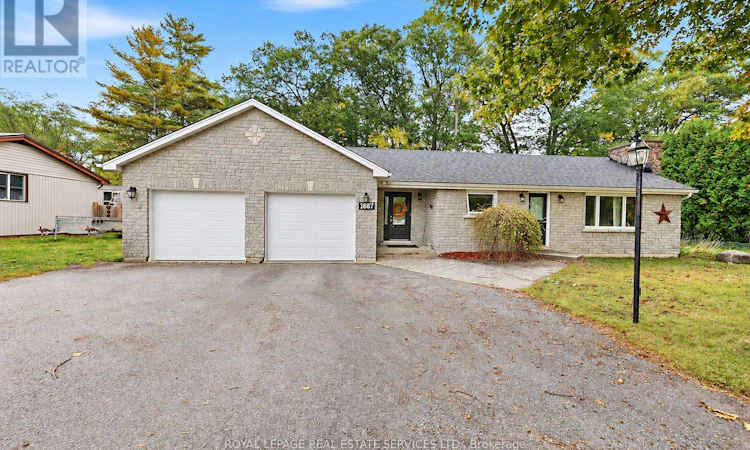 1687 River Road W