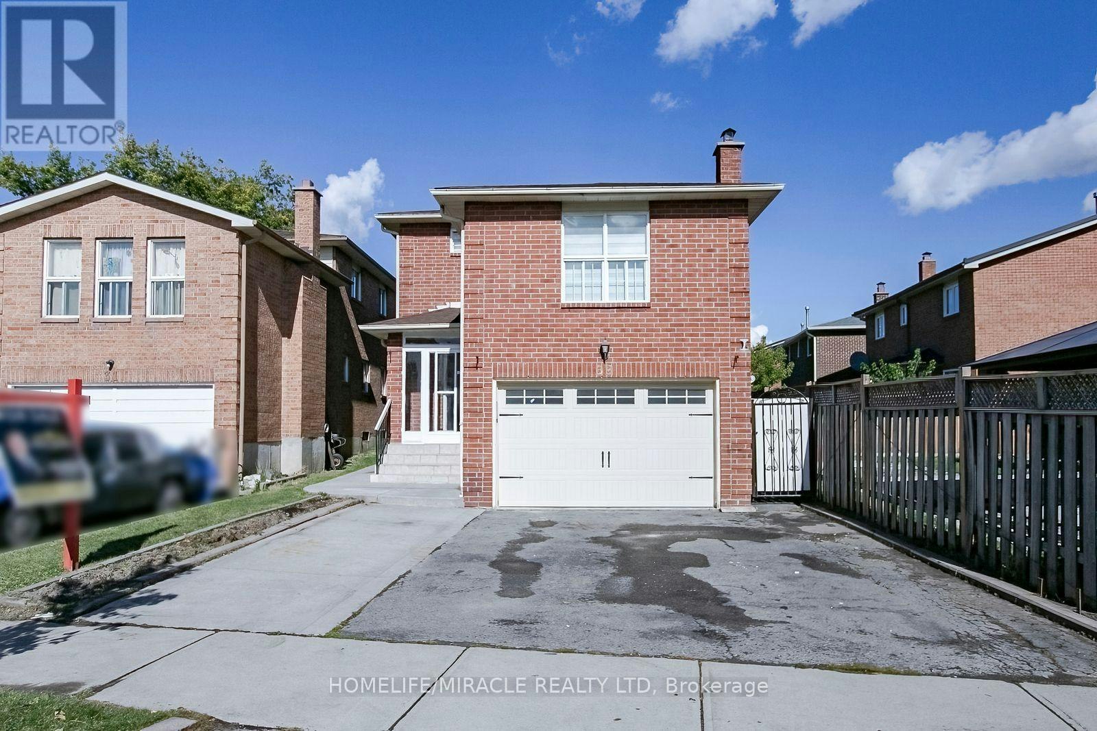33 Adam Street, Brampton, ON, L6Z 2S2