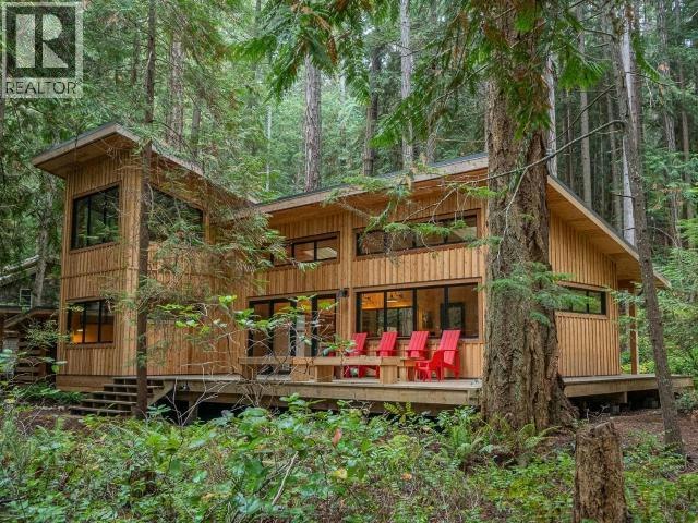 1016/1018 Johnson Lane, Savary Island, BC, V0N 2G0