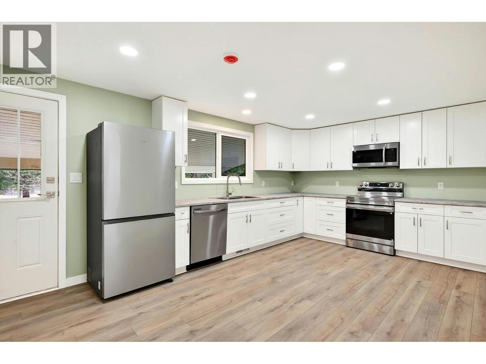 1297 Thompson Drive, Clearwater, BC, V0E 1N2