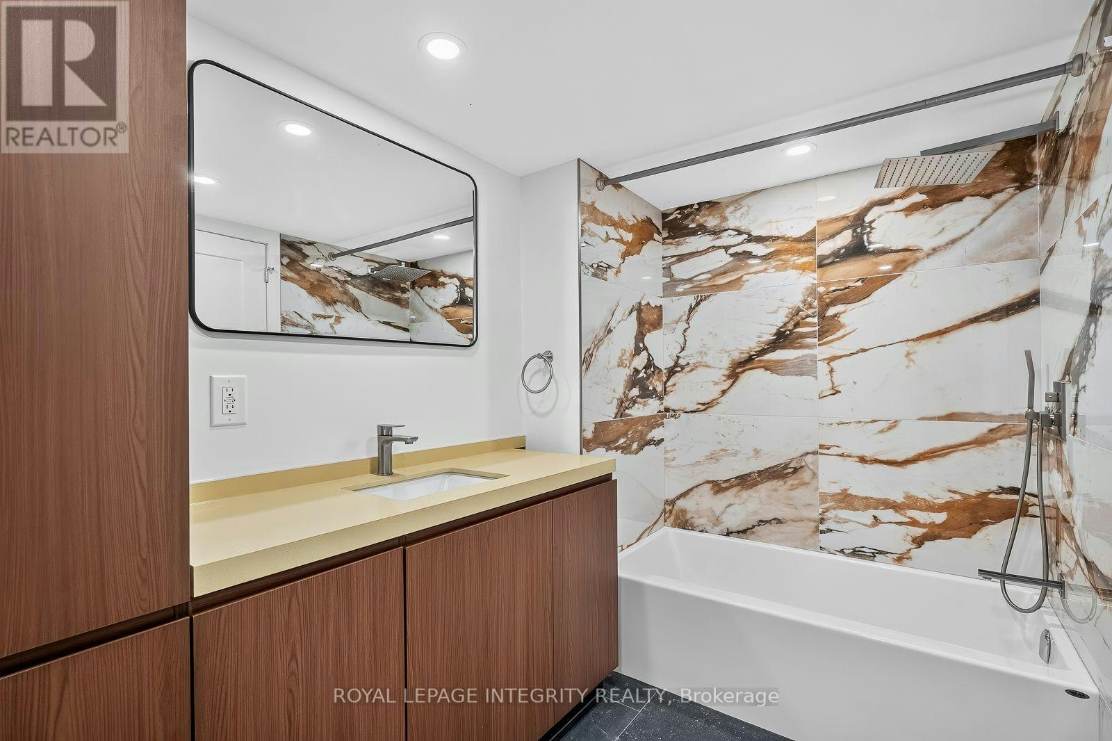 A-775 Kingfisher Crescent, Ottawa, ON, K1E 2L5 - 16
