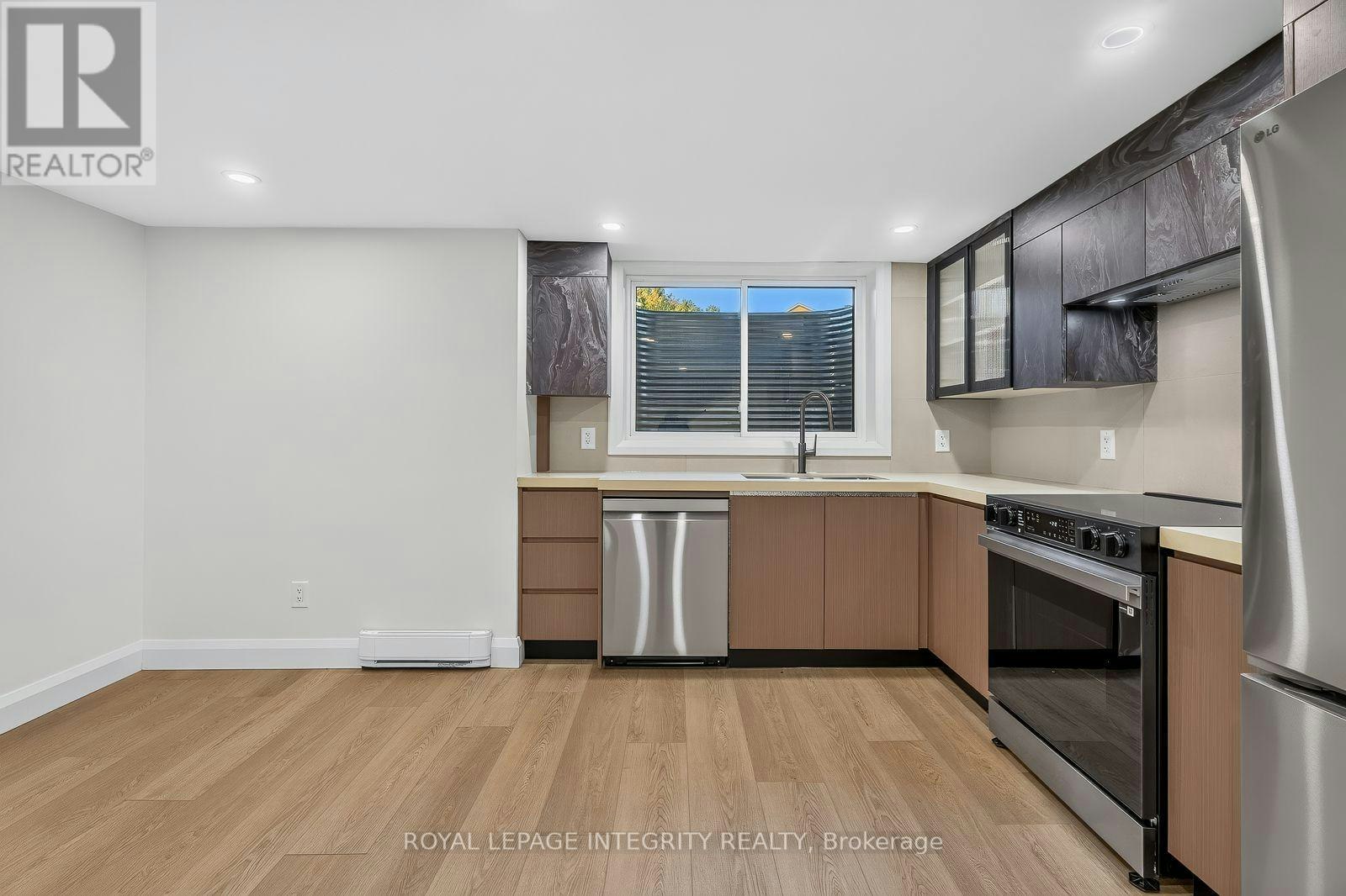 A-775 Kingfisher Crescent, Ottawa, ON, K1E 2L5 - 9