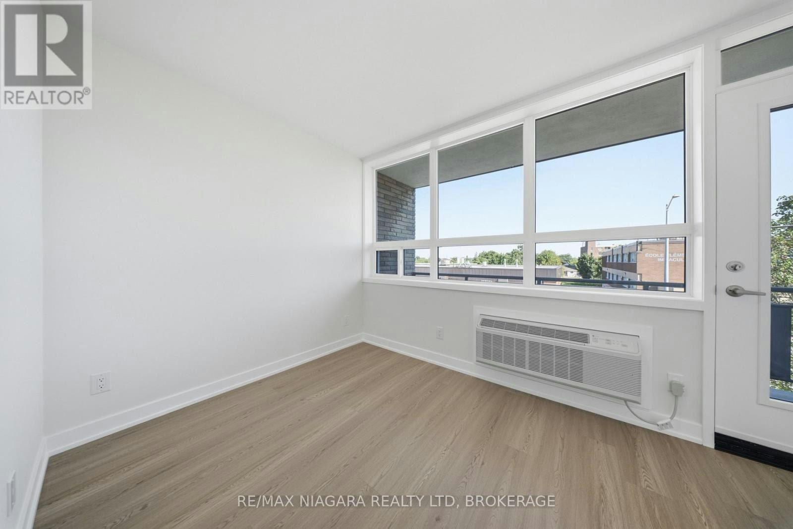 102-140 Church Street, St. Catharines, ON, L2R 3E4 - 8
