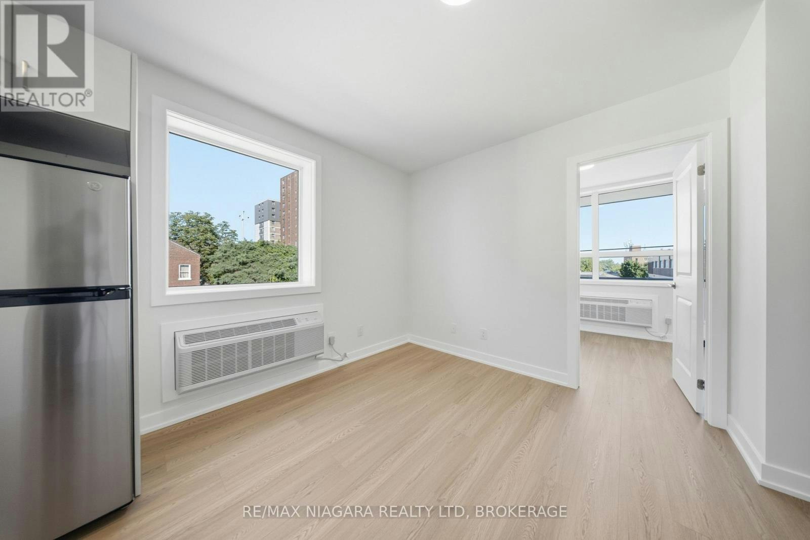 102-140 Church Street, St. Catharines, ON, L2R 3E4 - 5