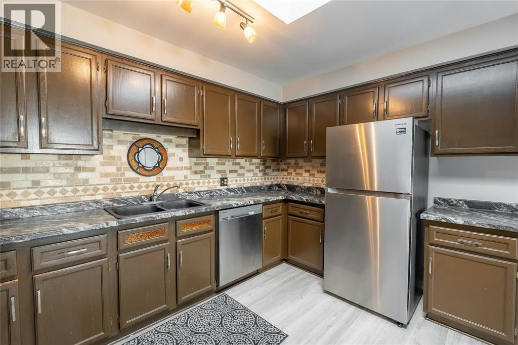 1279 Thistledown Avenue, Sarnia, ON, N7S 5A8 - 9