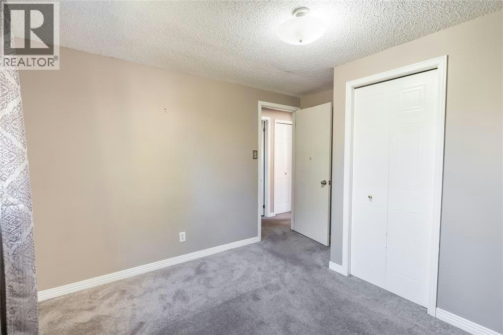 1279 Thistledown Avenue, Sarnia, ON, N7S 5A8 - 14