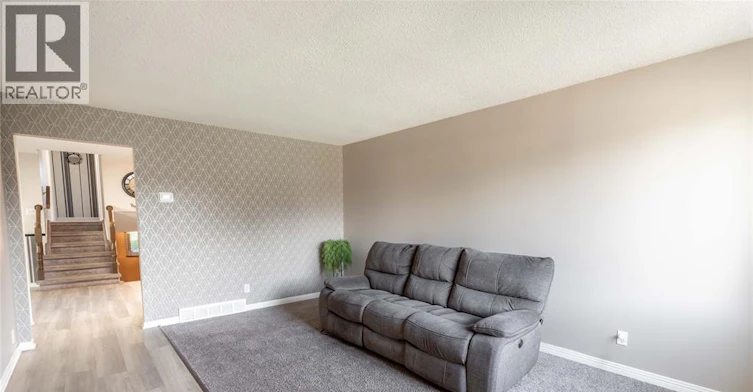 1279 Thistledown Avenue, Sarnia, ON, N7S 5A8 - 4