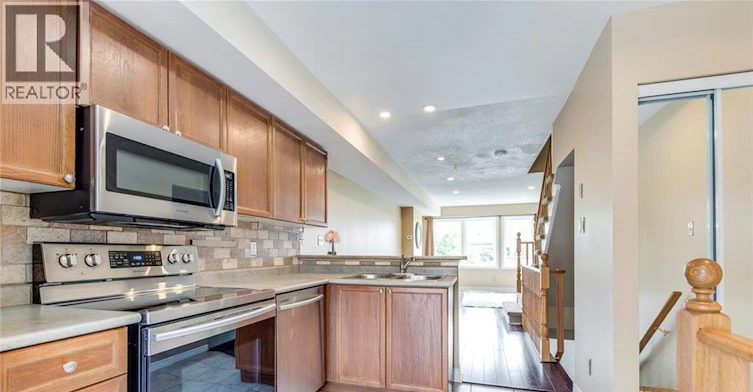 51-1751 Lampman Avenue, Burlington, ON, L7L 6W3 - 9