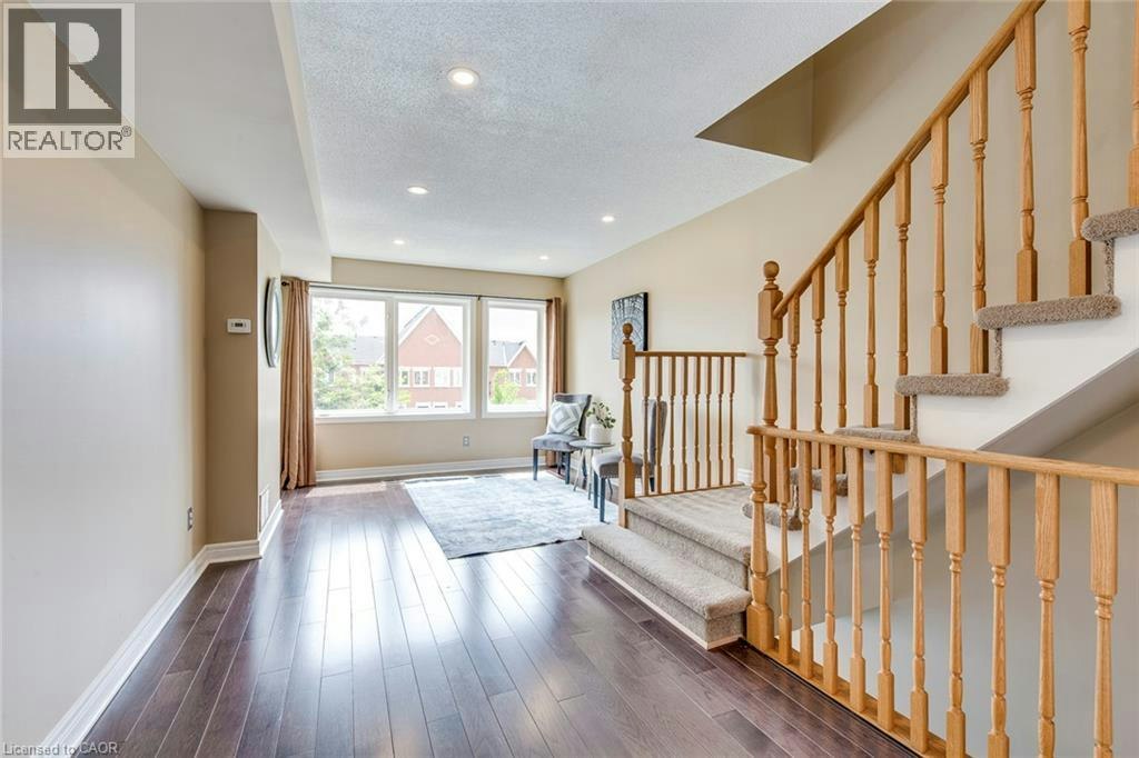 51-1751 Lampman Avenue, Burlington, ON, L7L 6W3 - 11