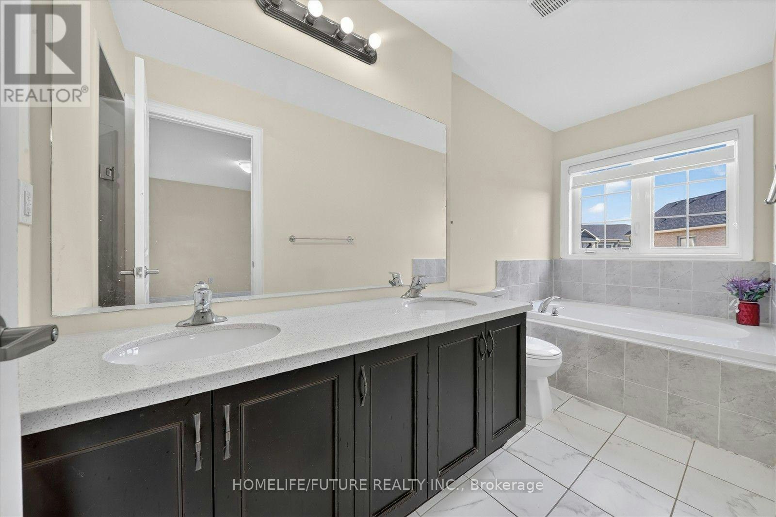 37 Andress Way, Markham, ON, L3S 0E9 - 32