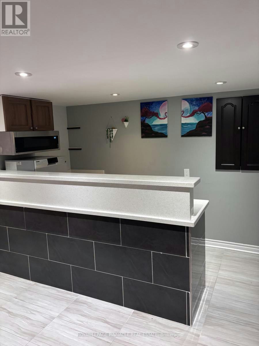 BSMT-5763 Raftsman Cove, Mississauga, ON, L5M 7B3 - 7