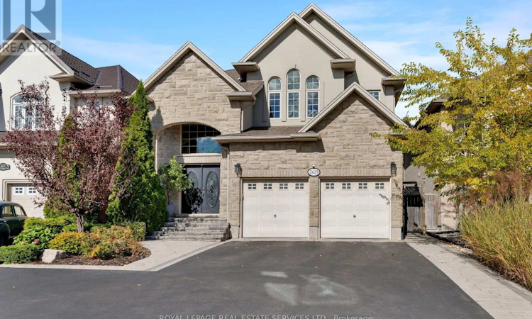 2619 North Ridge Trail