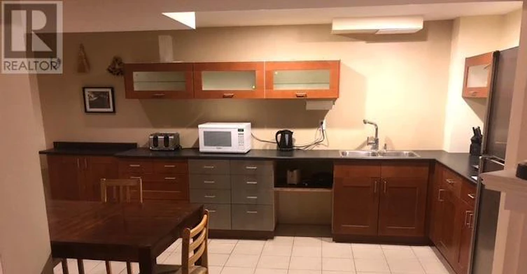 BASEMENT APARTMENT-4833 Wild Rose Street, Mississauga, ON, L5M 5M8