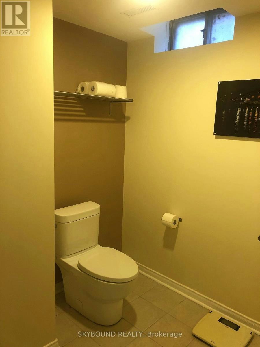 BASEMENT APARTMENT-4833 Wild Rose Street, Mississauga, ON, L5M 5M8 - 8