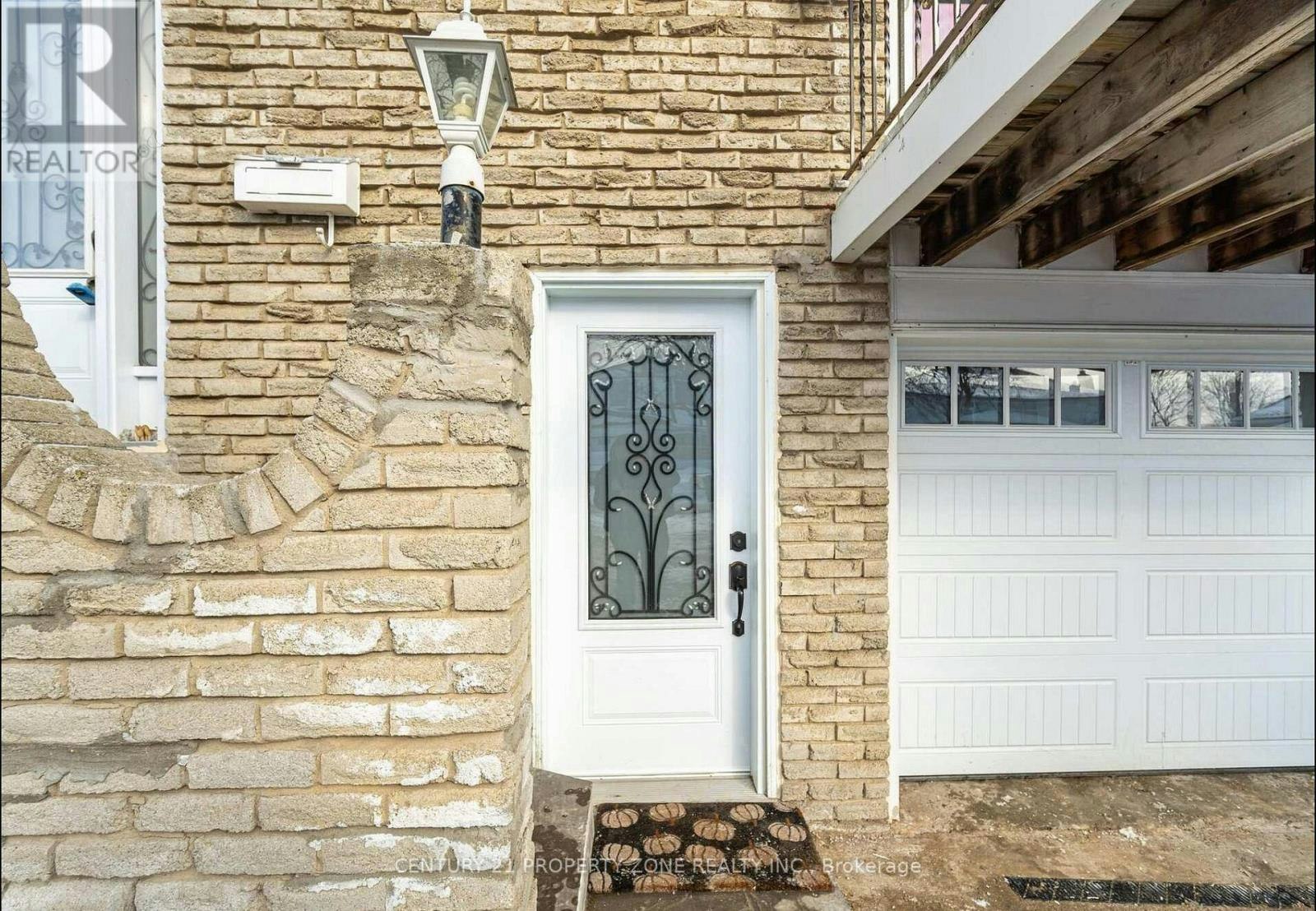 25 Abell Drive, Brampton, ON, L6V 2W1 - 2
