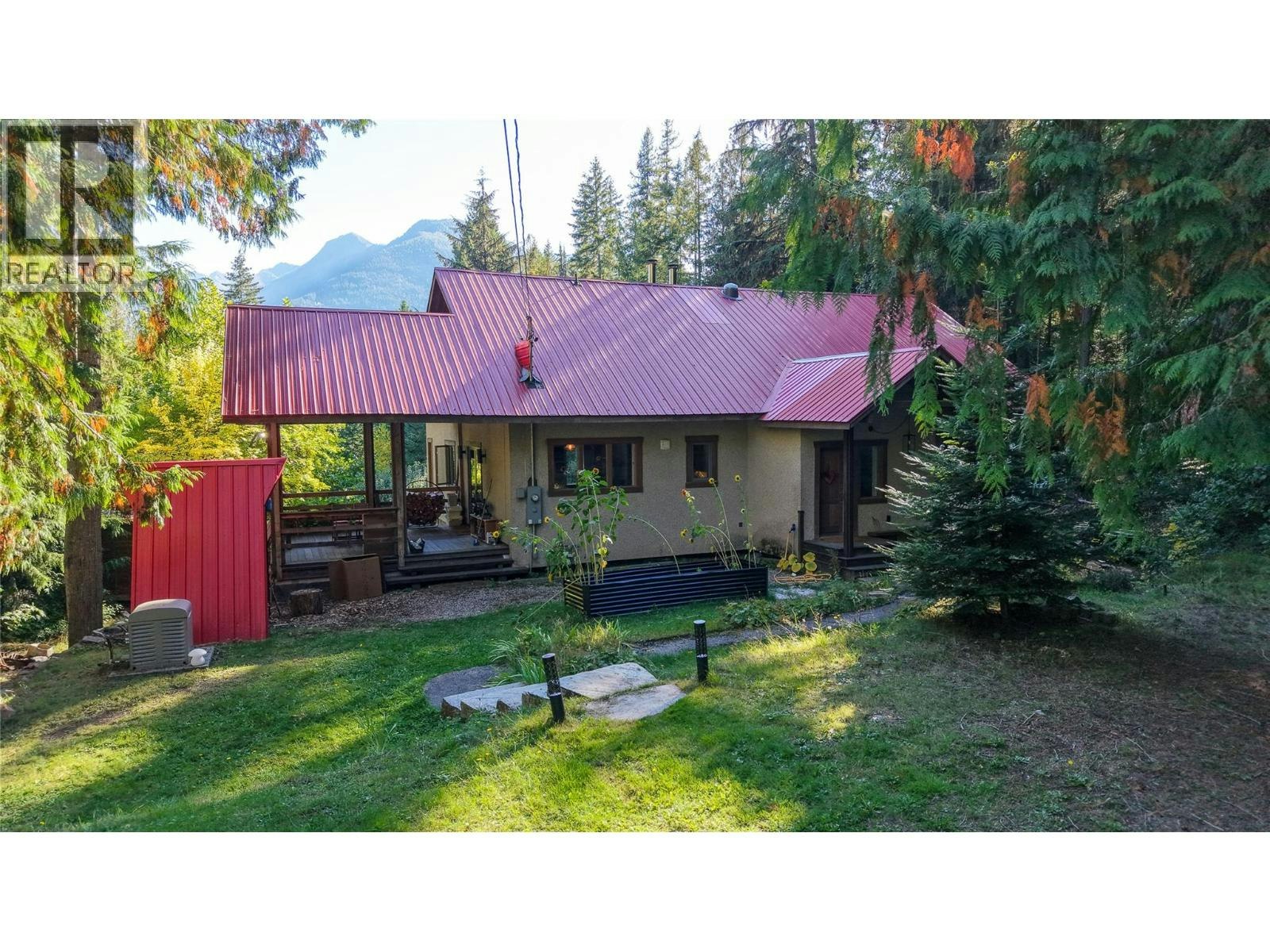 7025 Beggs Road, Nelson, BC, V1L 5P6