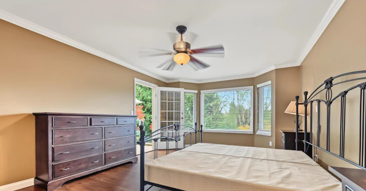 House-14564 18a Avenue, Surrey, BC, V4A 8A4 - 18
