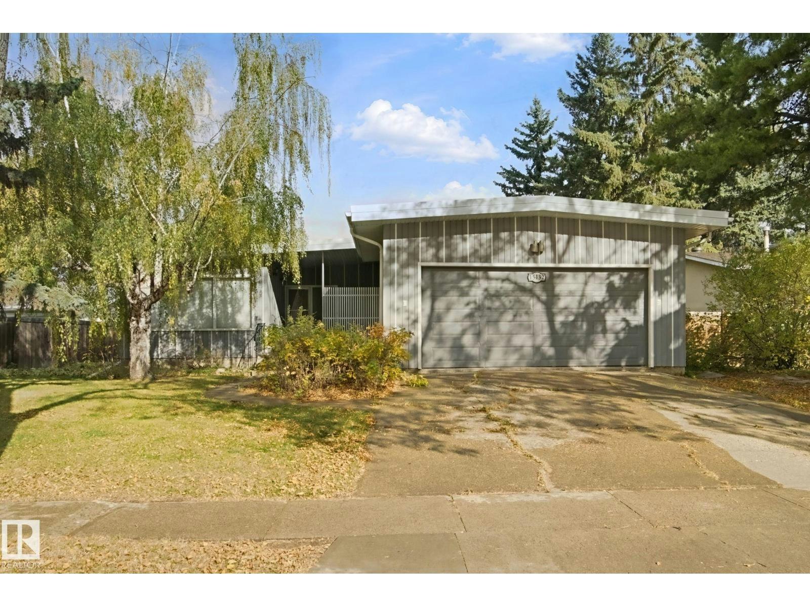 15432 78 Avenue NW, Edmonton, AB, T5R 3E1