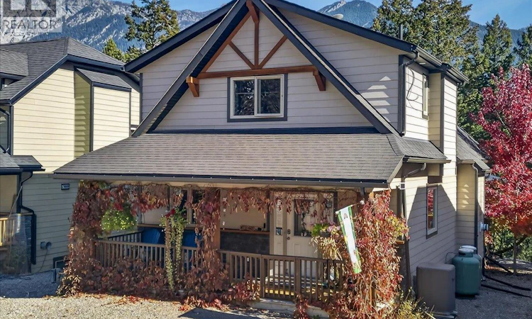 78-4868 Riverview Drive