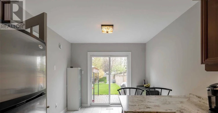 26 Ural Circle, Brampton, ON, L6R 1H3 - 5